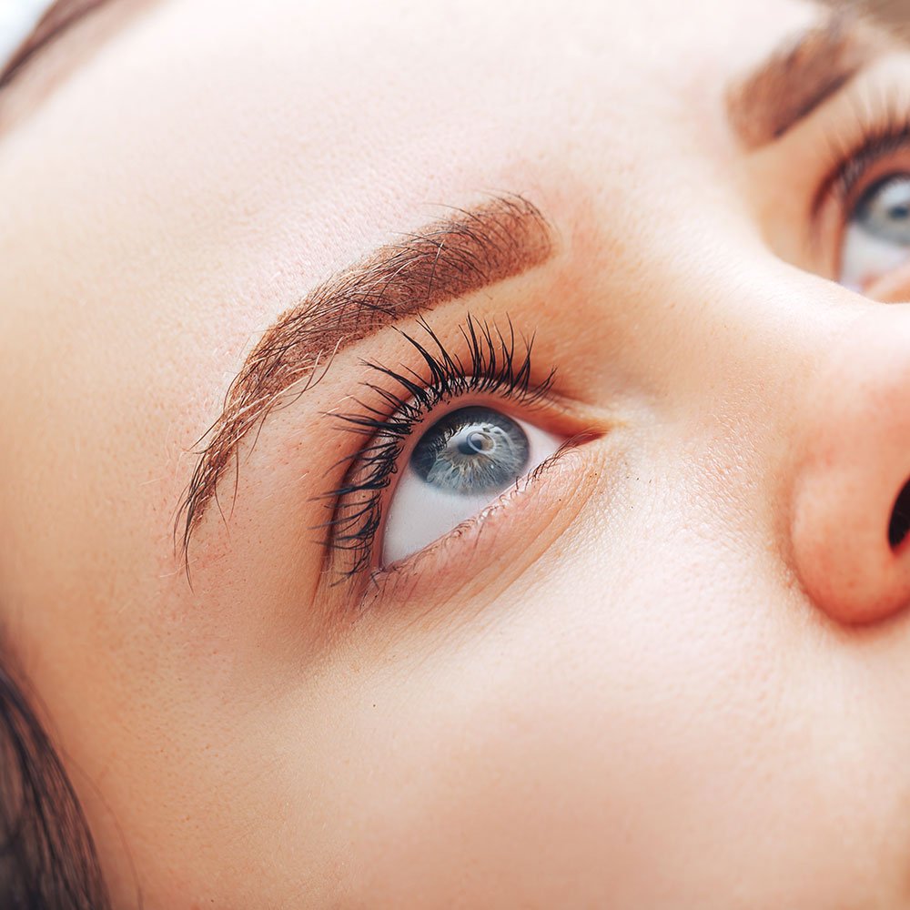 Enhanced eyebrows after a brow tints & henna brow treatment at Dagna Joanna Aesthetics